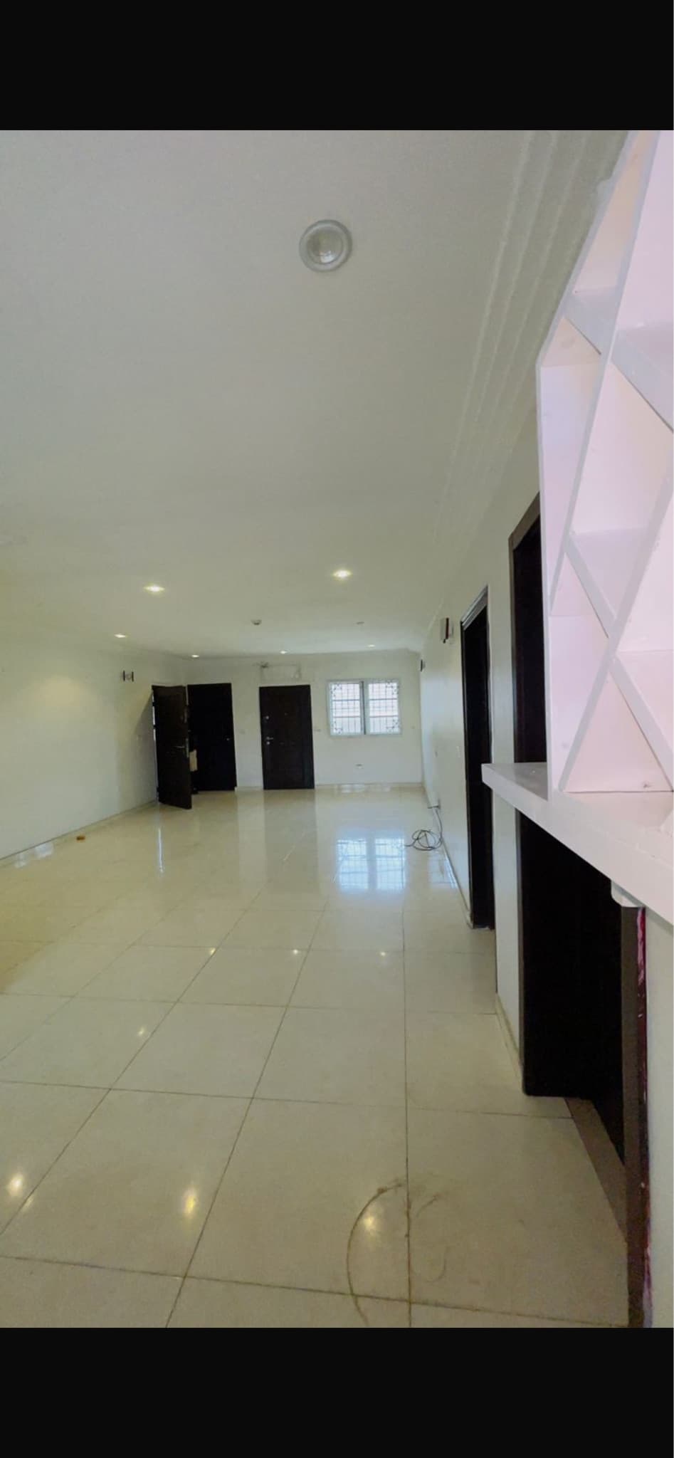 Room in flat for rent in Off Freedom Way, Behind Primewater Estate, Lagos — 3 bedrooms