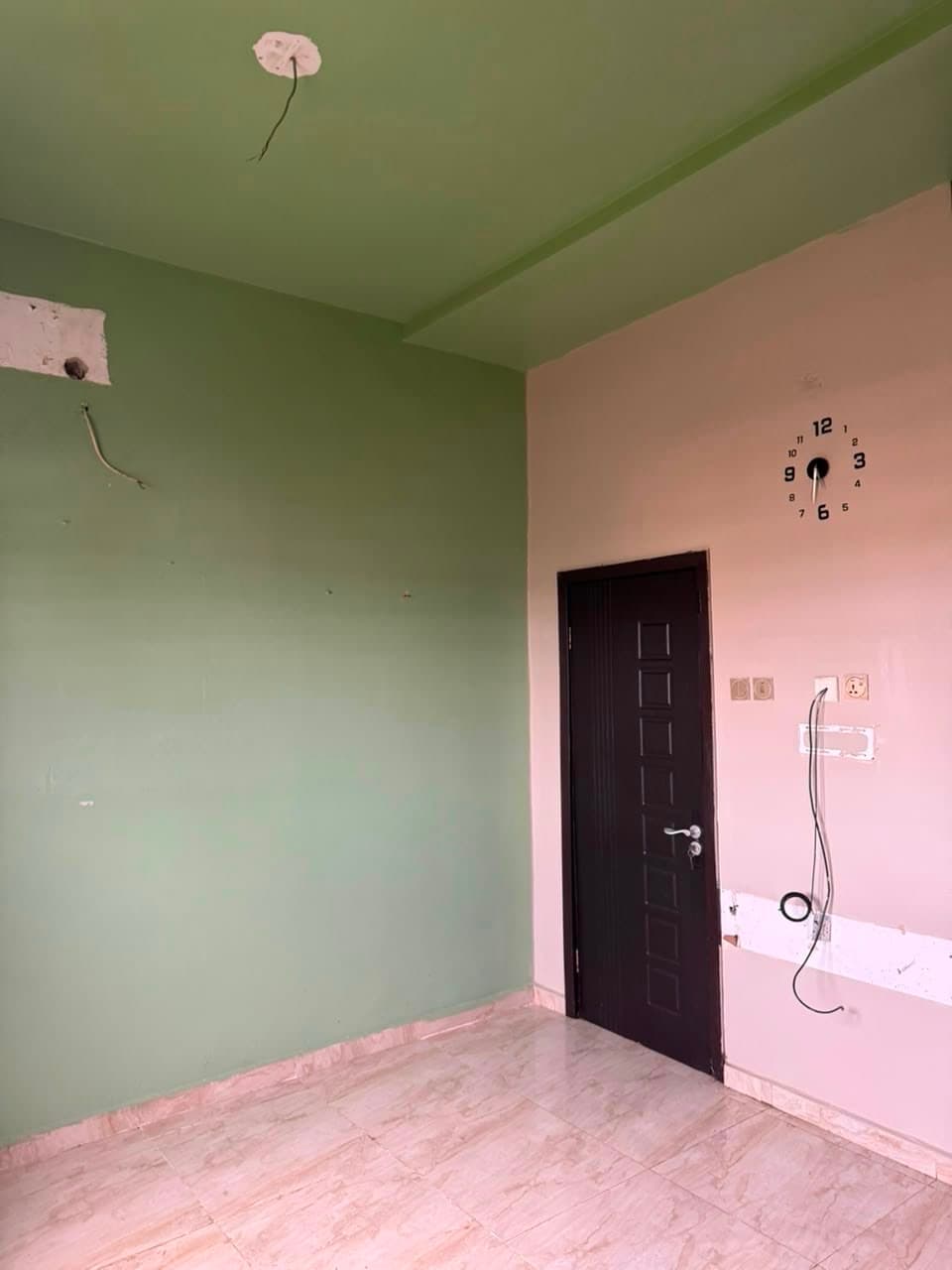 Room for rent in Chevron, Lagos, Lagos — 1 bedroom