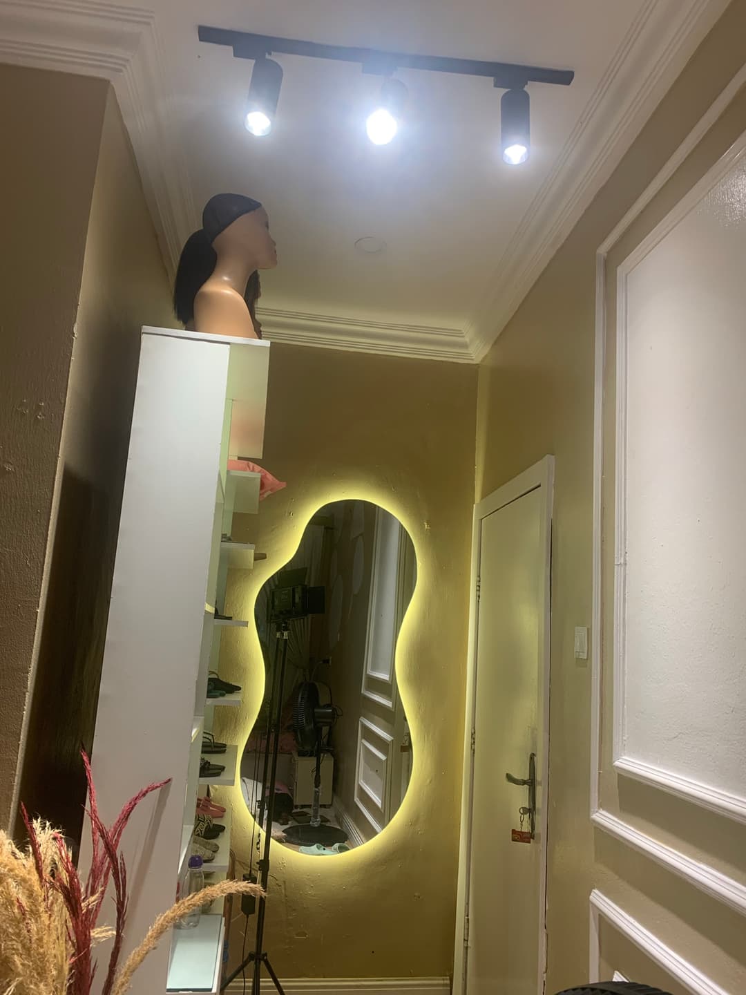 Studio for rent in Ologolo, Lagos — 1 bedroom