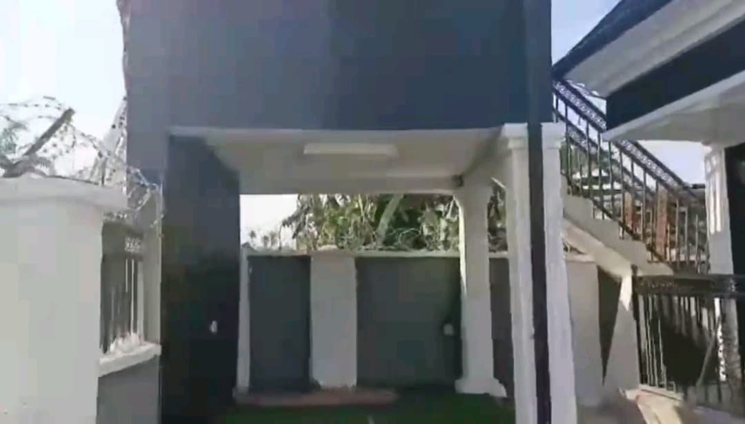 Flat for rent in Warri, Delta — 2 bedrooms