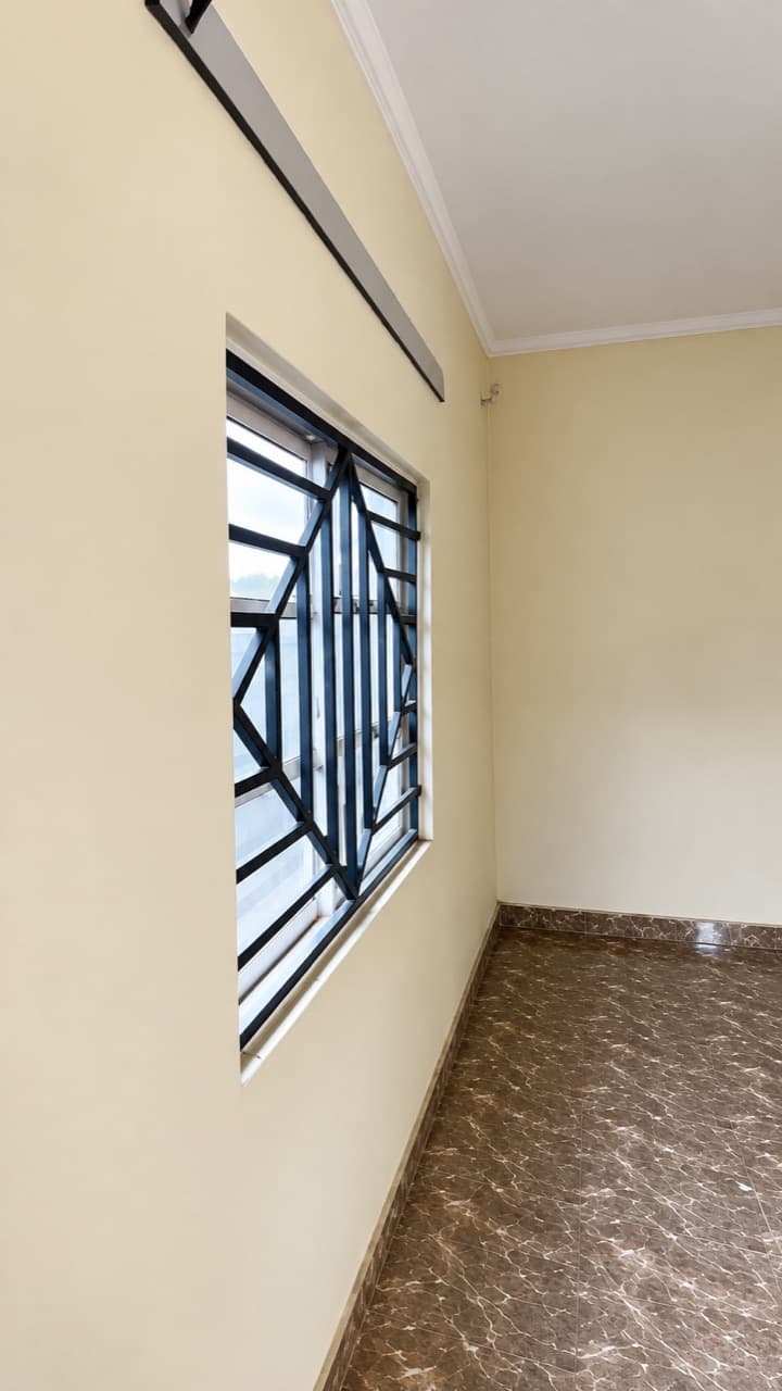 Self Contain for rent in Tipper Garage, Dutse, FCT Abuja — 1 bedroom